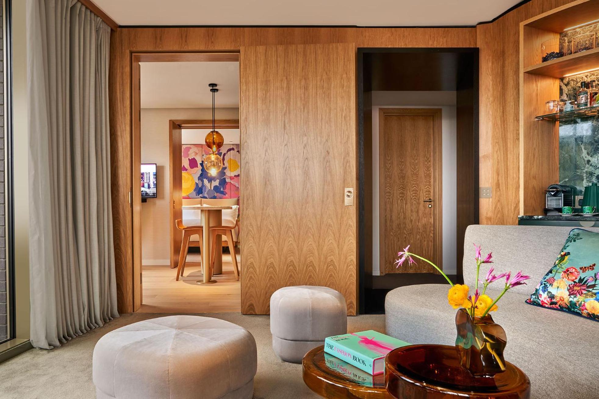 The Botree - Preferred Hotels And Resorts London Exterior foto A sliding door